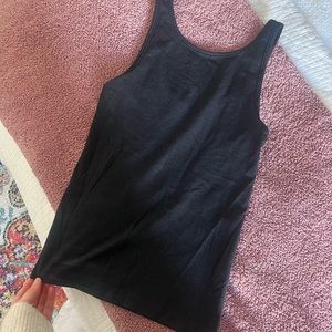Black lululemon tank